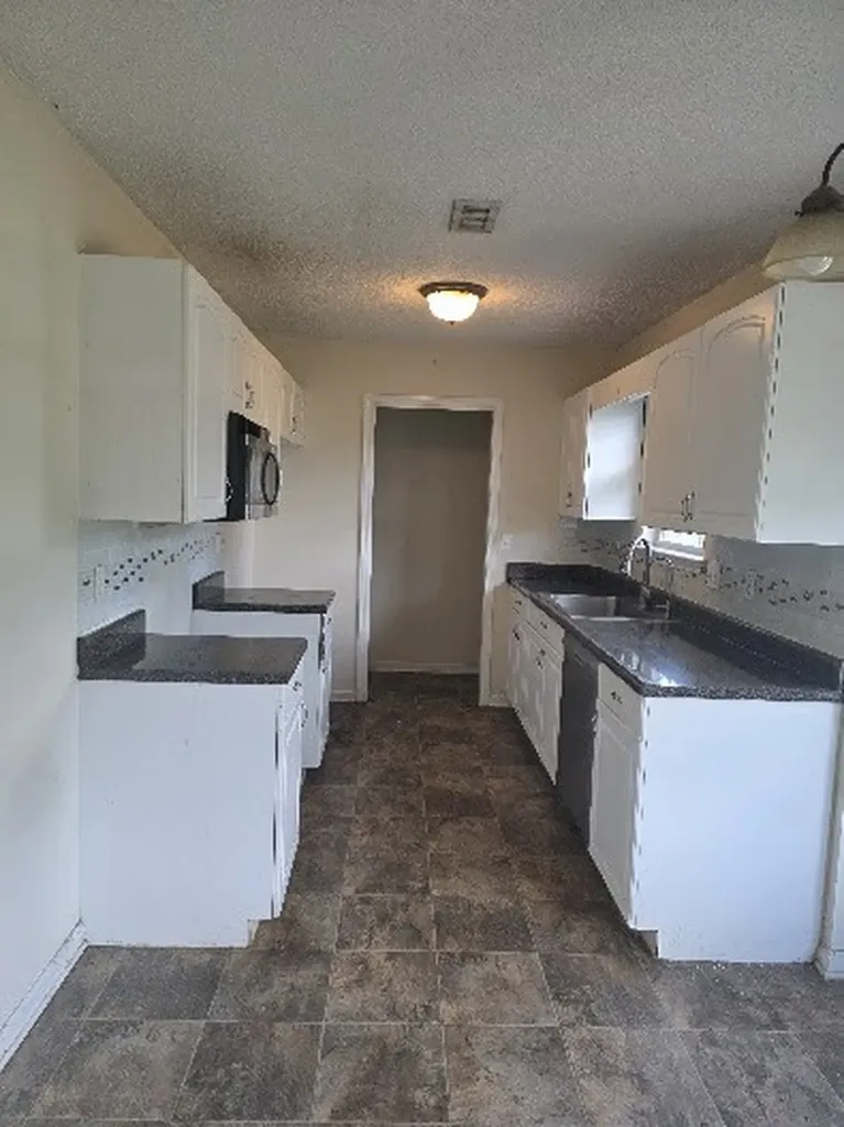 1125 Connemara Way Clarksville TN 37040