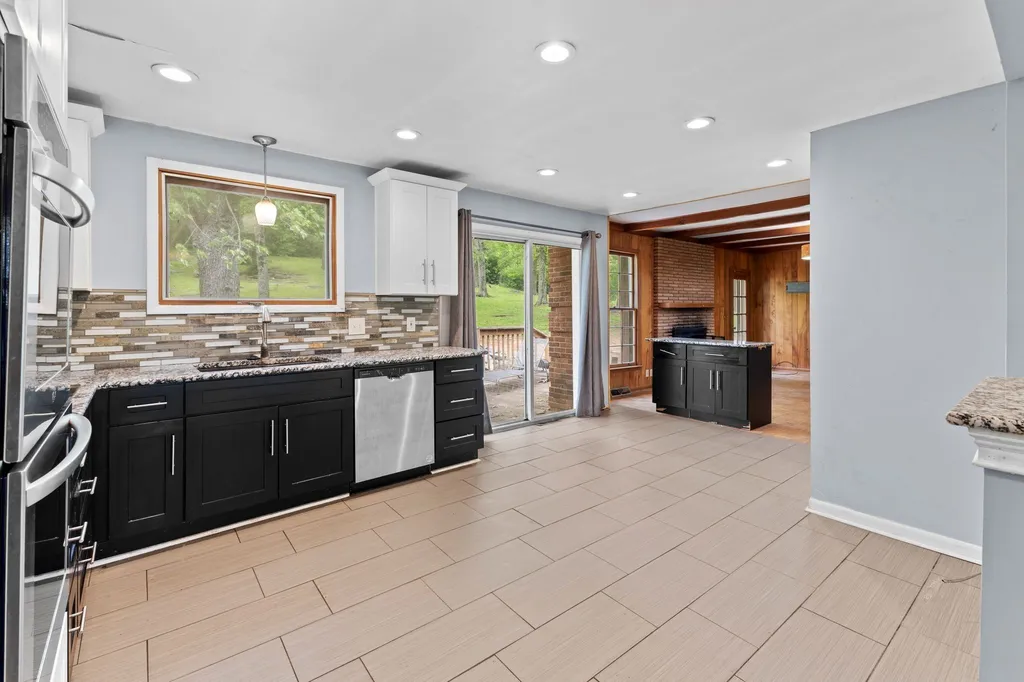 483 Franklin Road Franklin TN 37069