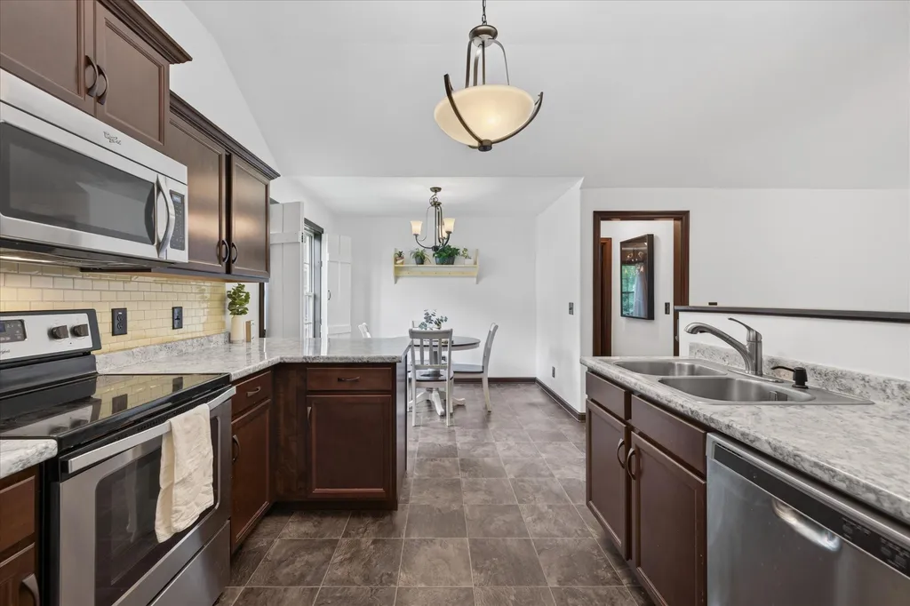 518 Magnolia Drive Clarksville TN 37042