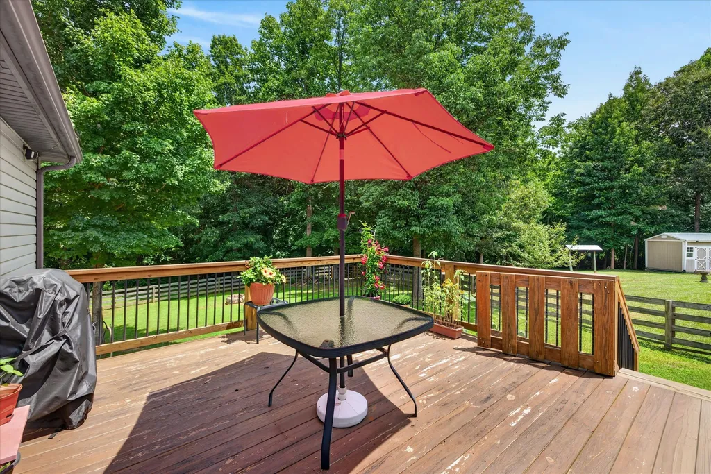 518 Magnolia Drive Clarksville TN 37042