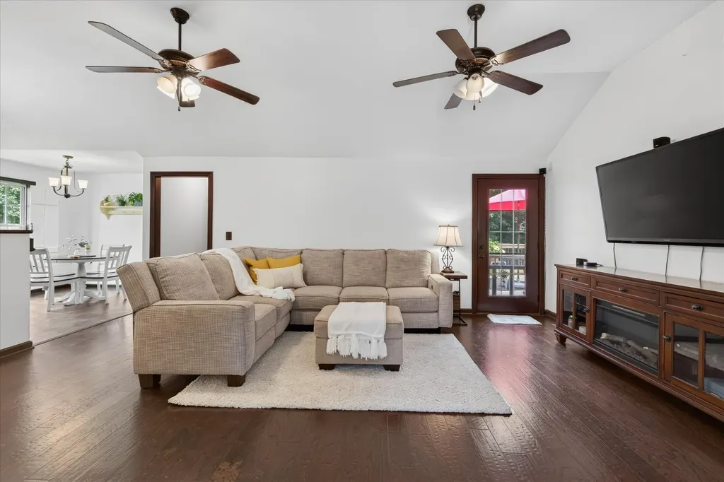 518 Magnolia Drive Clarksville TN 37042