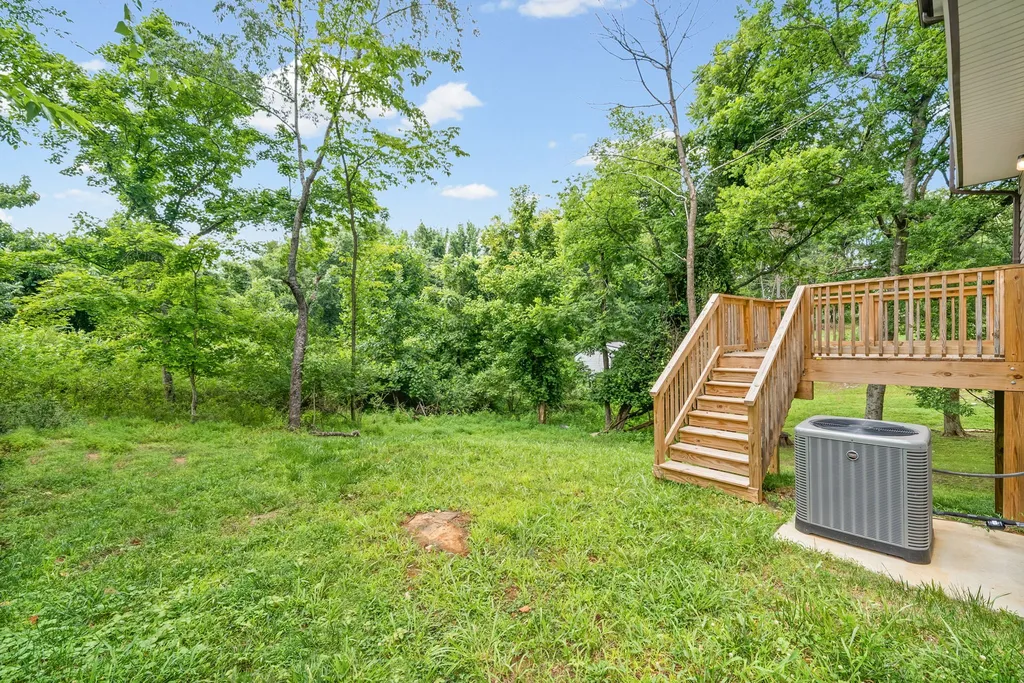 134 Cross Lane Clarksville TN 37040