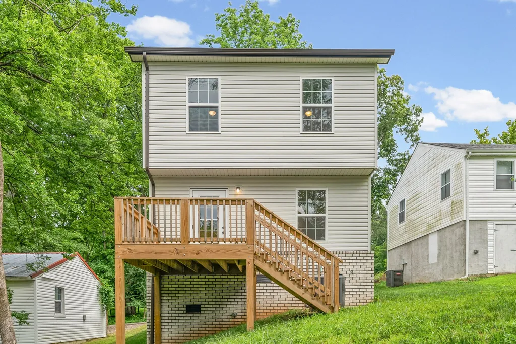 134 Cross Lane Clarksville TN 37040