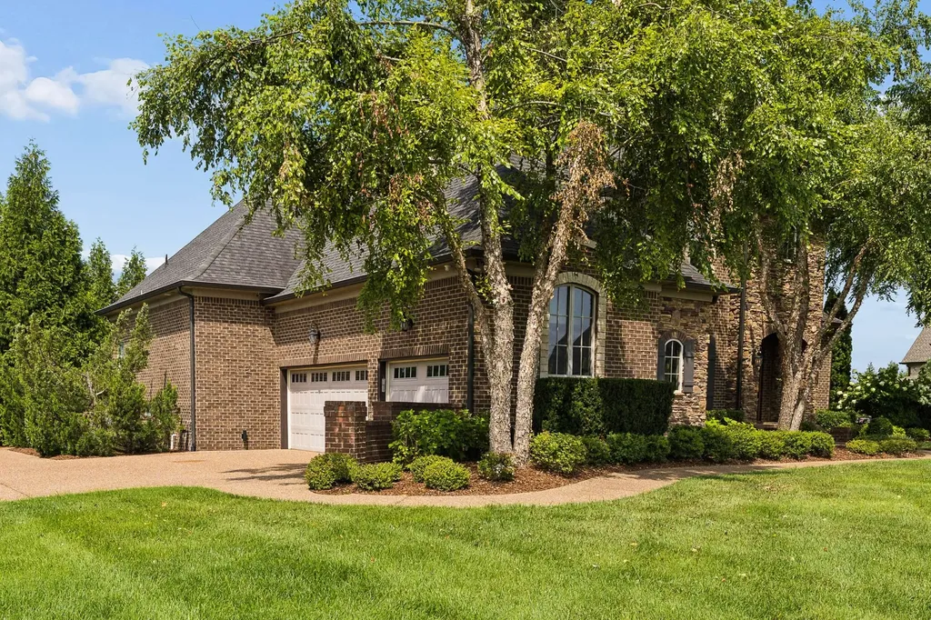 1255 Plantation Boulevard Gallatin TN 37066