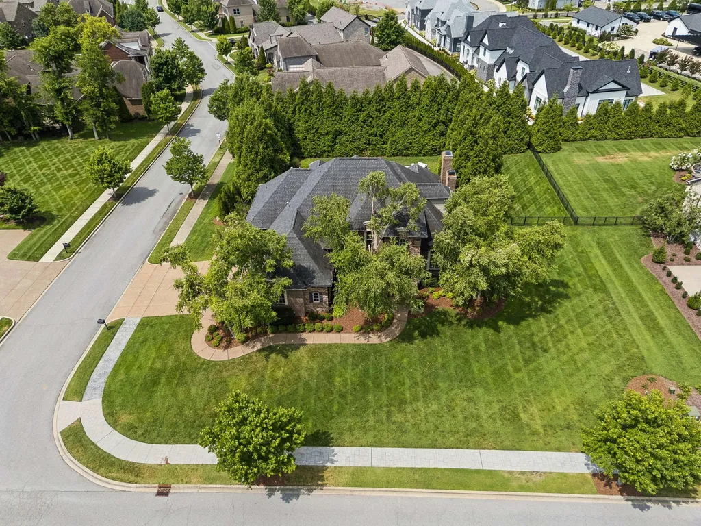 1255 Plantation Boulevard Gallatin TN 37066