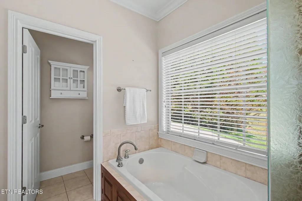 140 Big Oak Drive Dandridge TN 37725