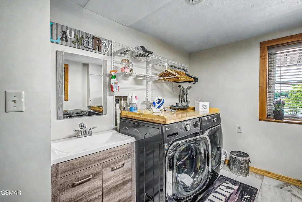 1116 Lake Ridge Drive Dandridge TN 37725