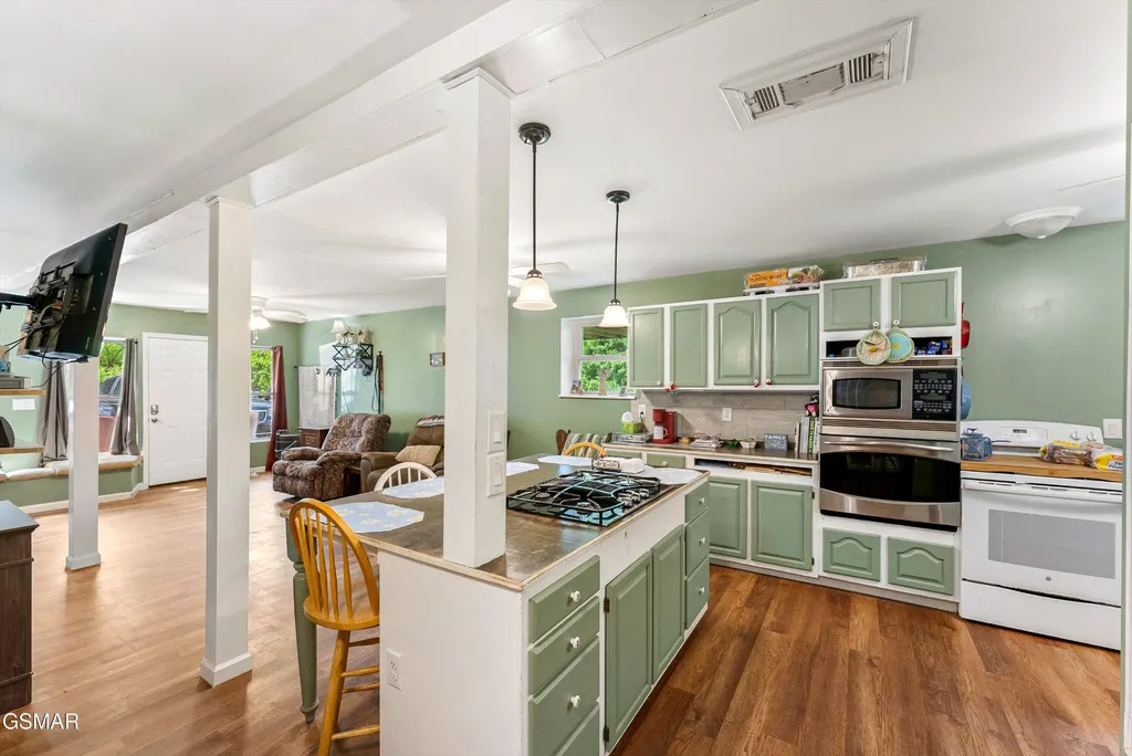 131 Delozier Lane Rockwood TN 37854