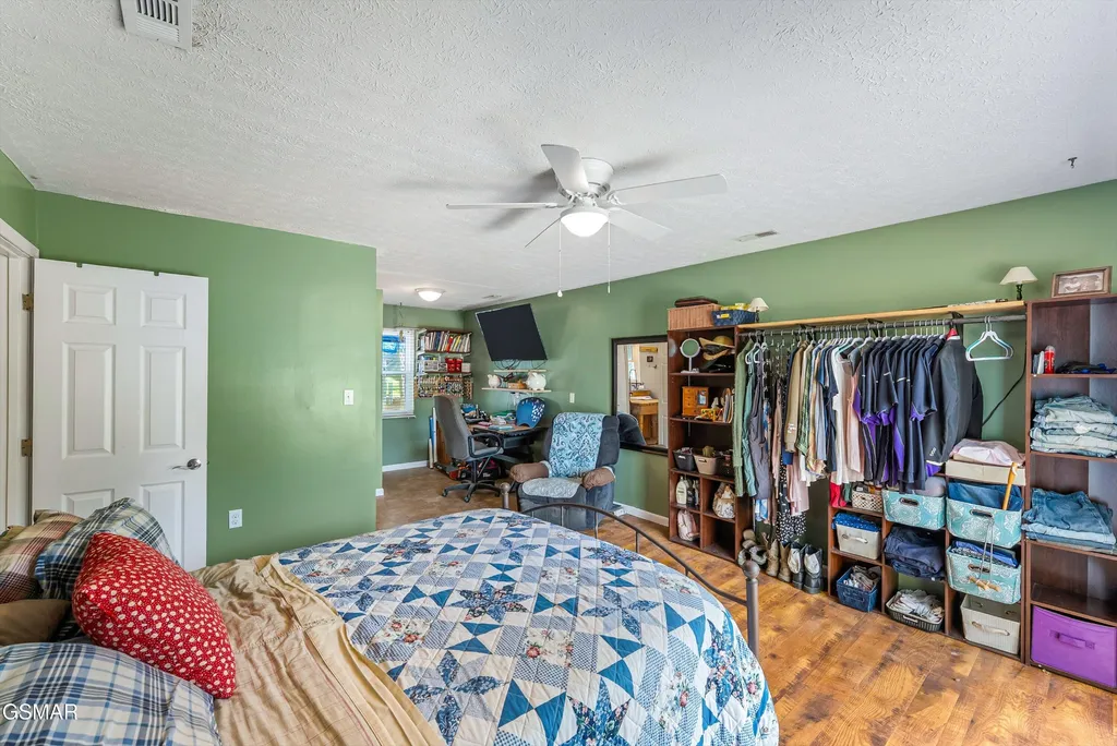 131 Delozier Lane Rockwood TN 37854