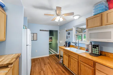 131 Delozier Lane Rockwood TN 37854