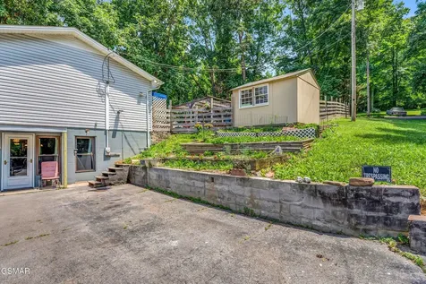 131 Delozier Lane Rockwood TN 37854