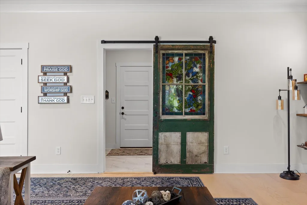 318 Buckhorn Way Loudon TN 37774