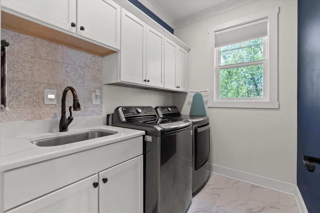 318 Buckhorn Way Loudon TN 37774
