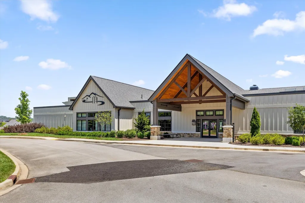 318 Buckhorn Way Loudon TN 37774
