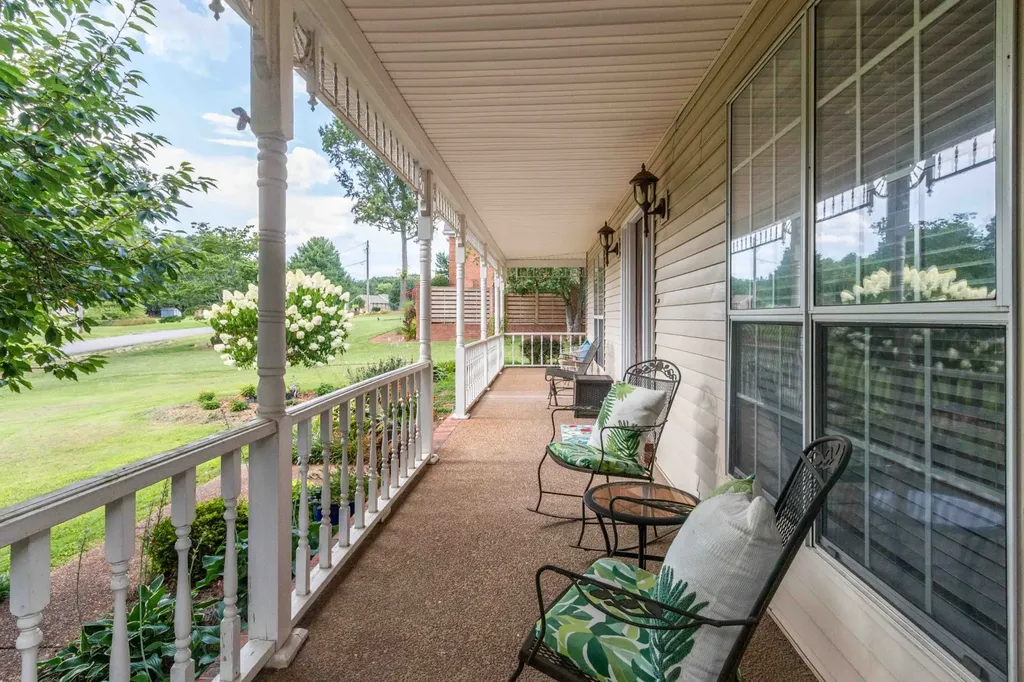 133 Baldridge Drive Cottontown TN 37048