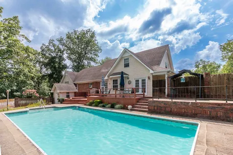 133 Baldridge Drive Cottontown TN 37048