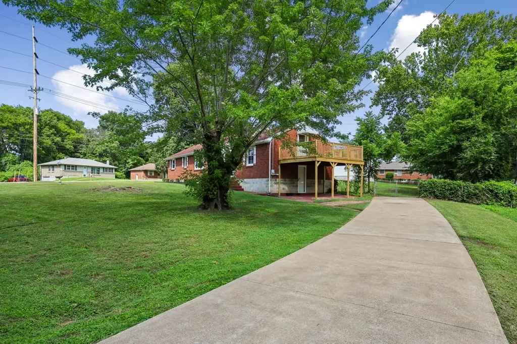900 Radford Drive Nashville TN 37217