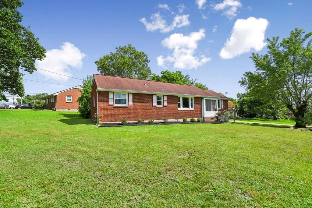 900 Radford Drive Nashville TN 37217