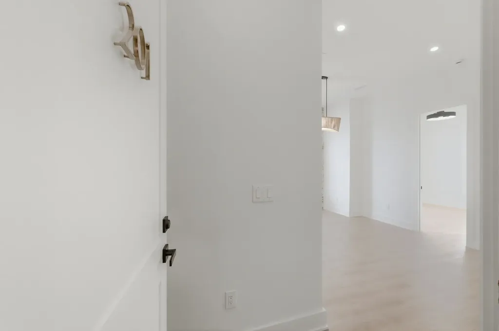 1600 10th Ave, N Nashville TN 37208