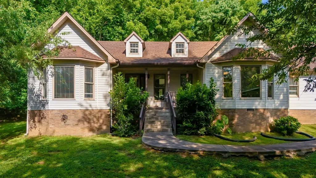 1440 College Park Drive Columbia TN 38401