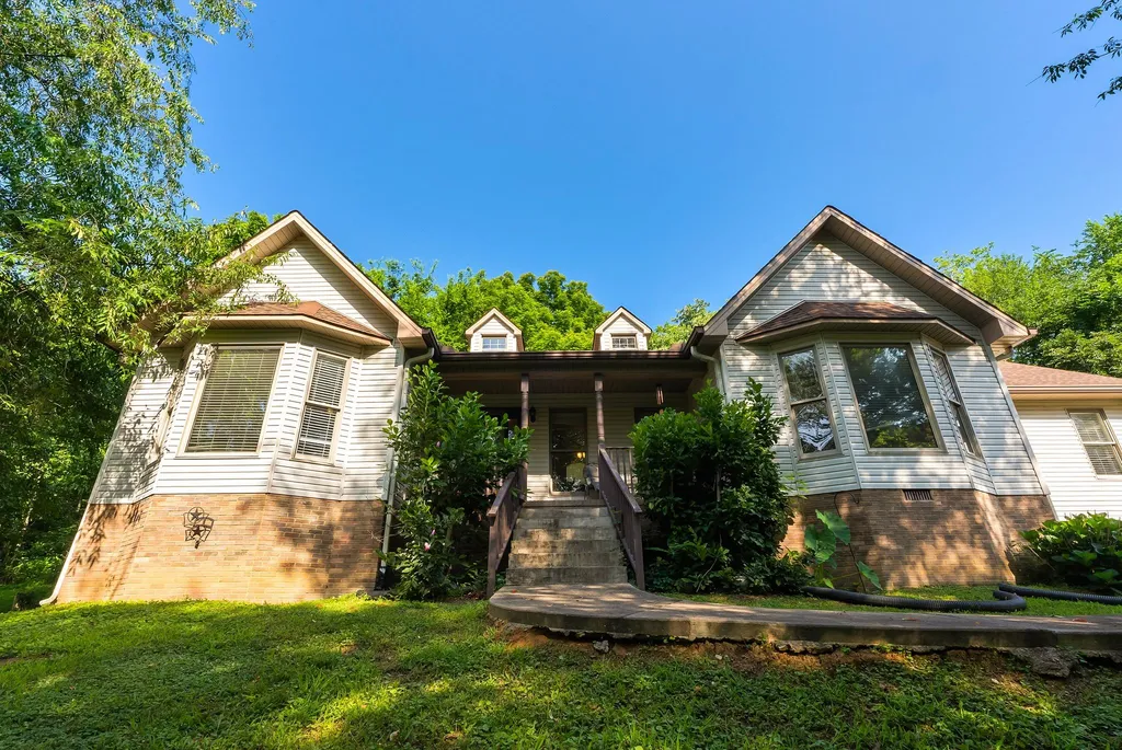1440 College Park Drive Columbia TN 38401