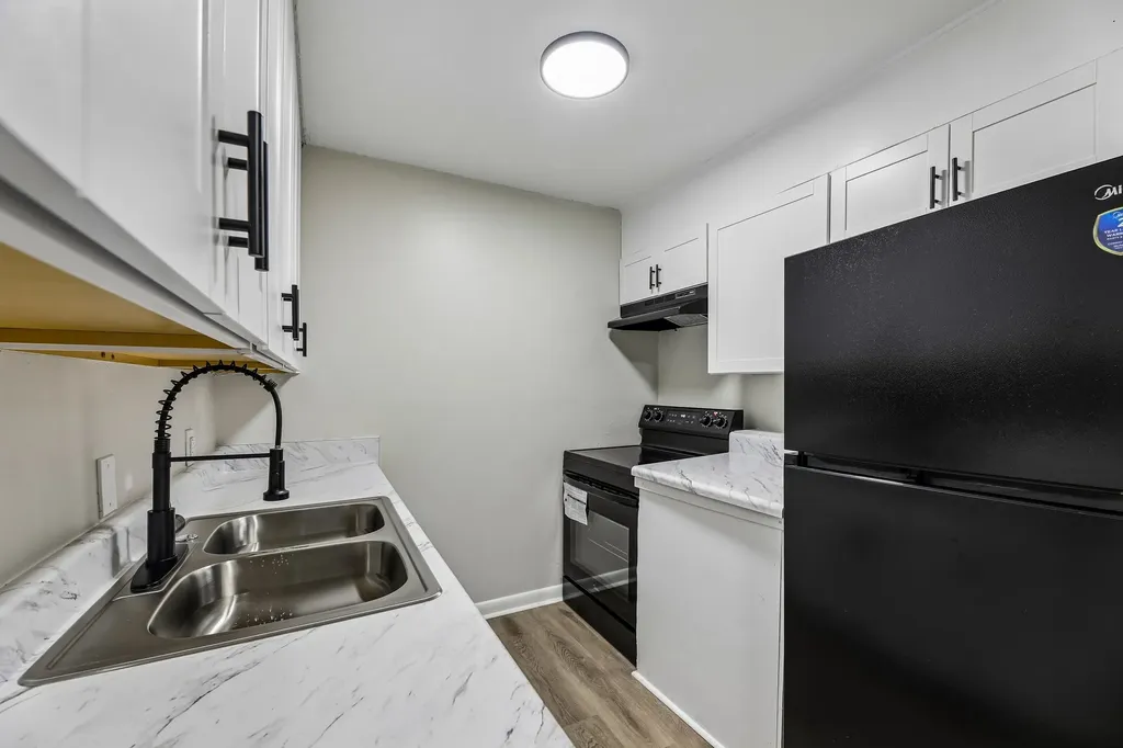 550 Harding Place Nashville TN 37211