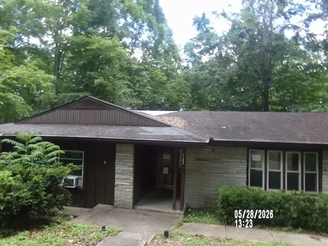 2103 Lambert Drive Westmoreland TN 37186
