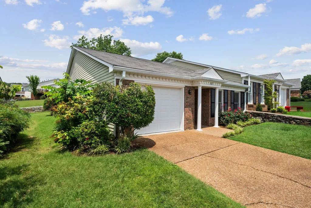 446 Siena Drive Nashville TN 37205