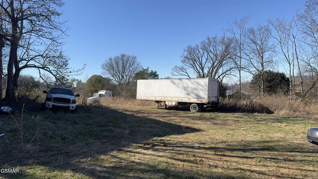 415 W Highway 25 70 Dandridge TN 37725