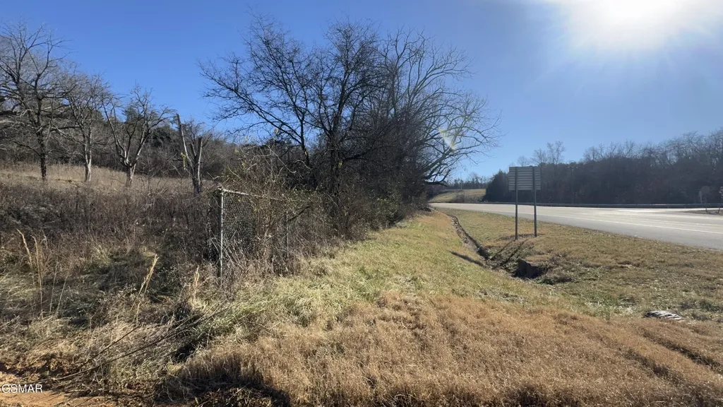 415 W Highway 25 70 Dandridge TN 37725