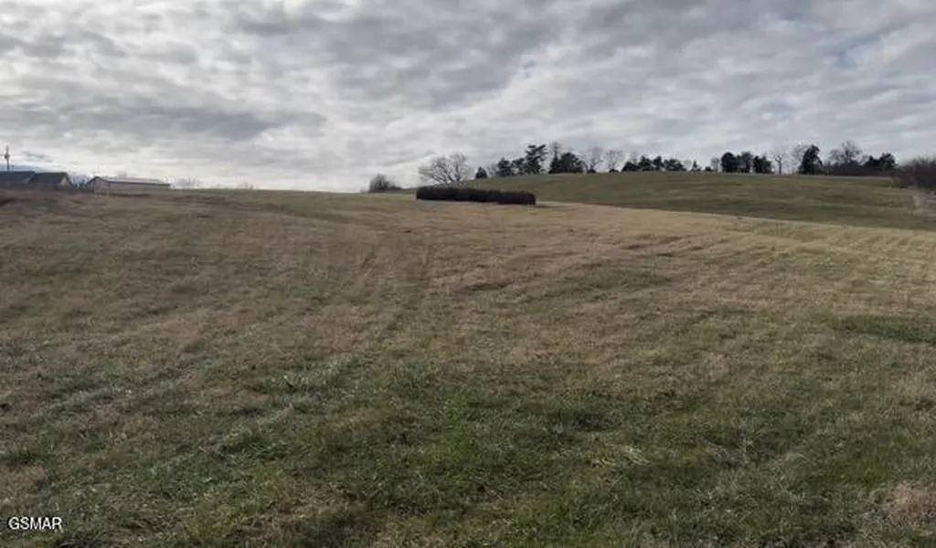 725 W Highway 25 Dandridge TN 37725