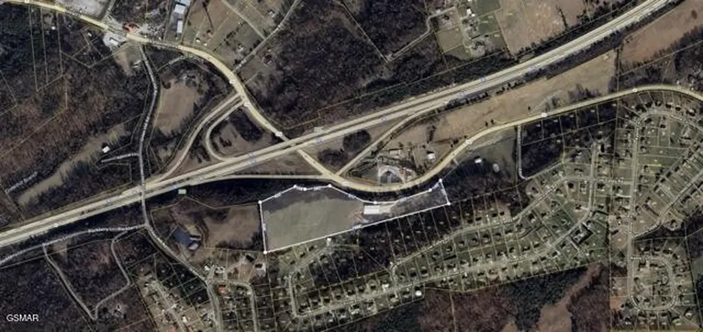 725 W Highway 25 Dandridge TN 37725