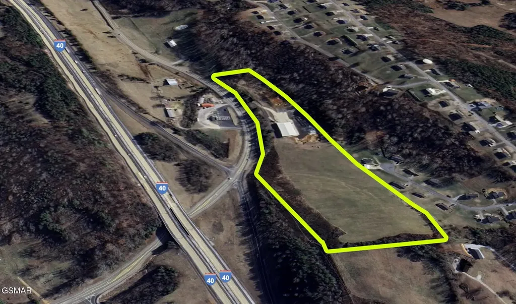 725 W Highway 25 Dandridge TN 37725