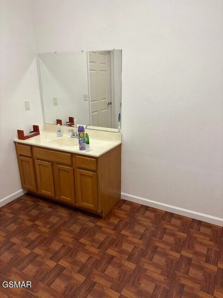 725 W Highway 25 Dandridge TN 37725
