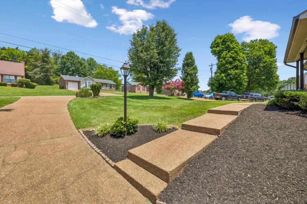 4832 Indian Summer Drive Nashville TN 37207