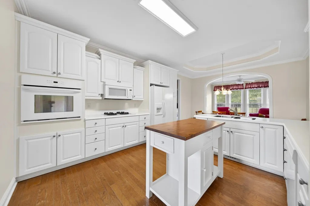 123 Ewing Drive Portland TN 37148