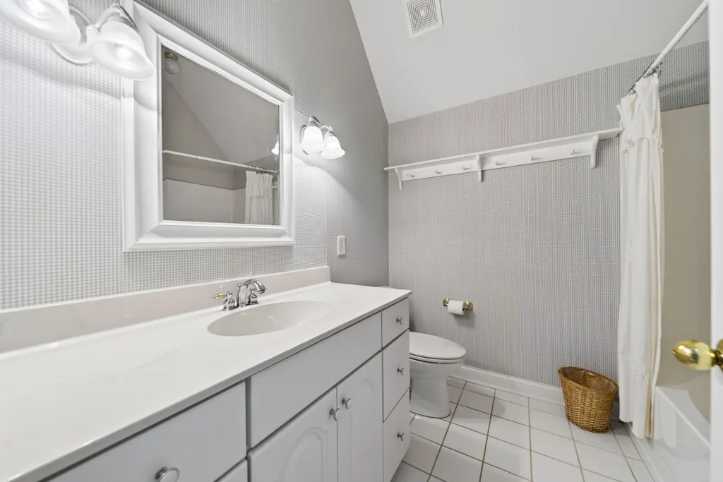 123 Ewing Drive Portland TN 37148