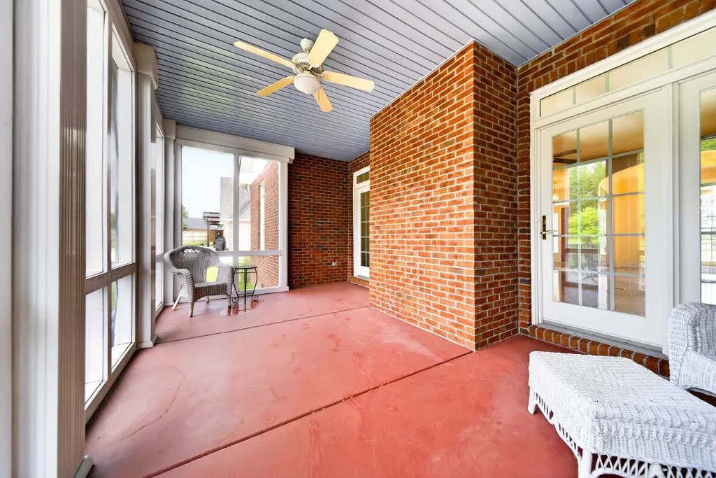 123 Ewing Drive Portland TN 37148