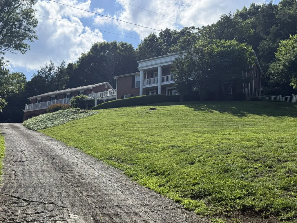 1288 Old Hillsboro Road Franklin TN 37069