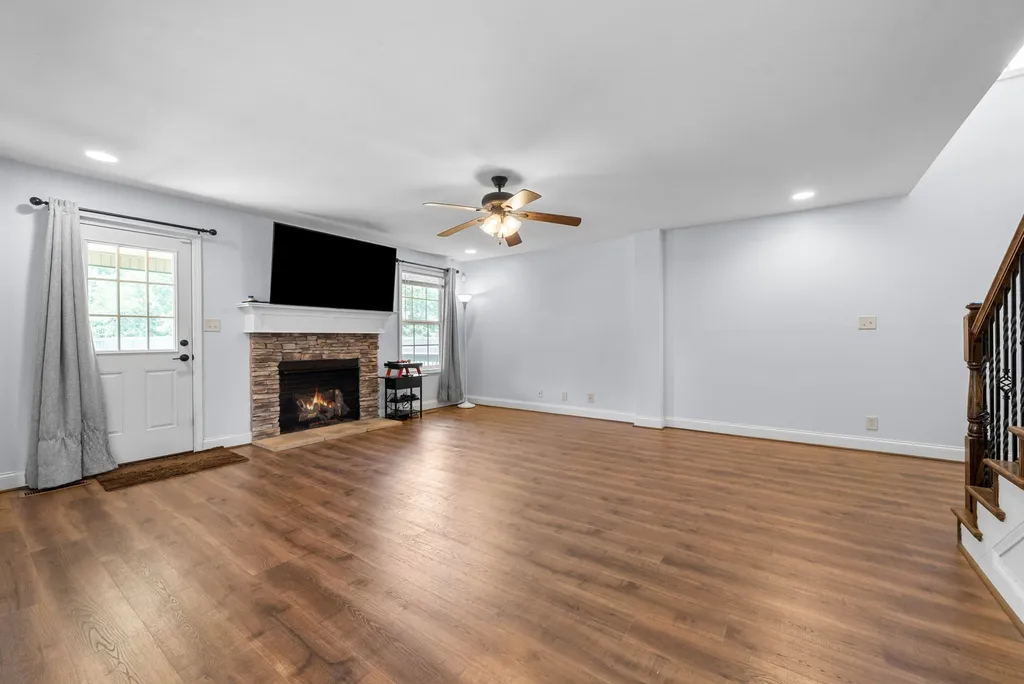 789 Banister Drive Clarksville TN 37042