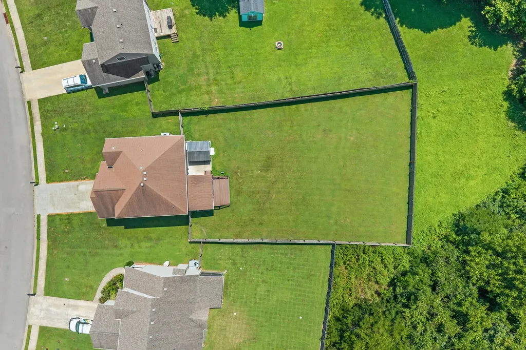 789 Banister Drive Clarksville TN 37042