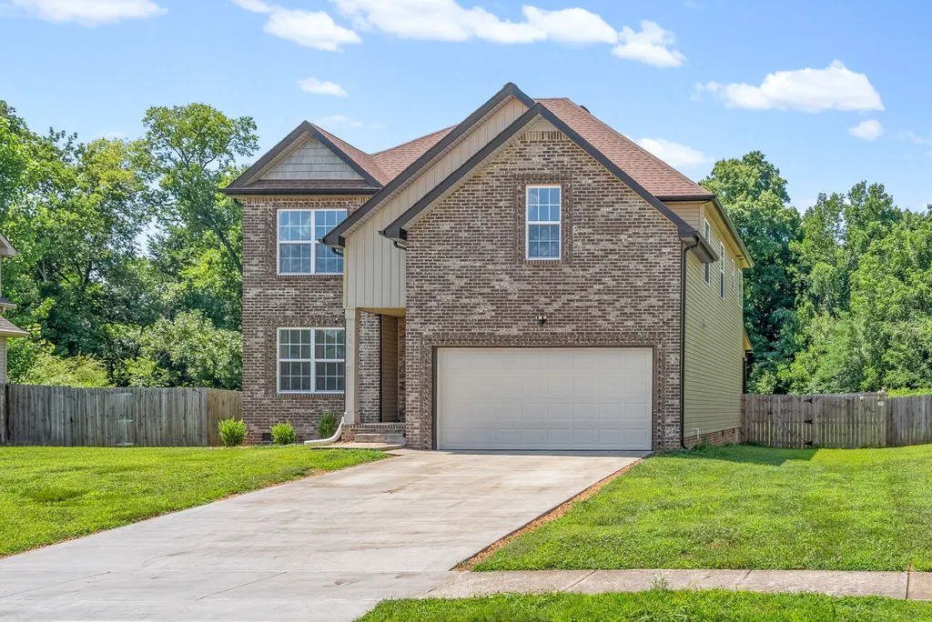 789 Banister Drive Clarksville TN 37042