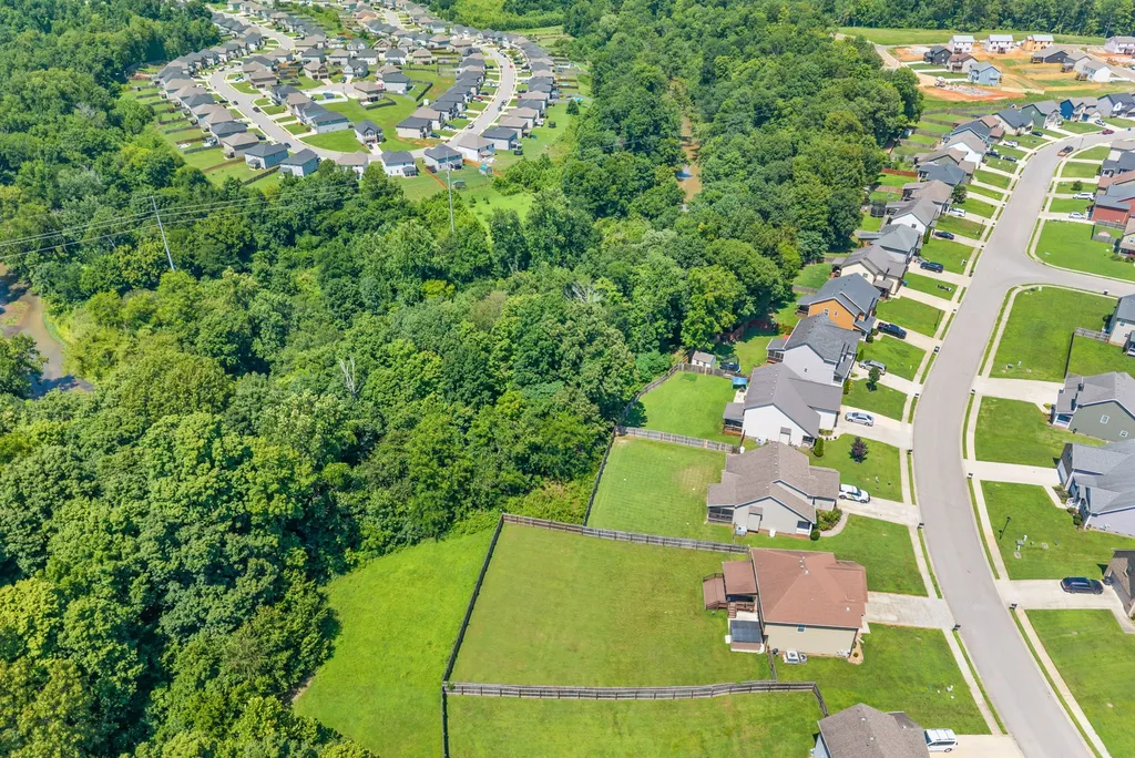 789 Banister Drive Clarksville TN 37042