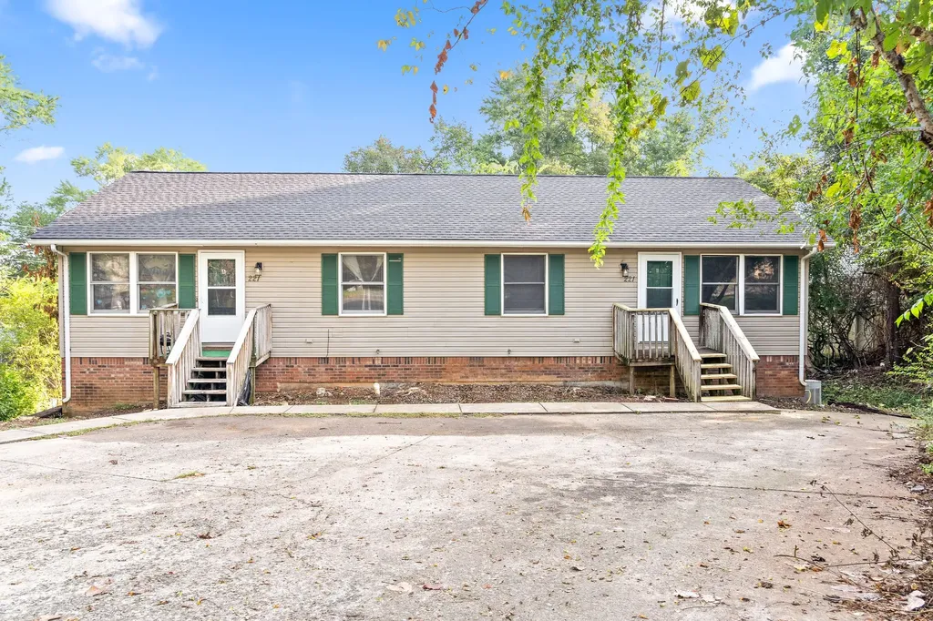 221 Park Lane Clarksville TN 37042