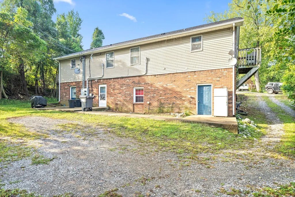 221 Park Lane Clarksville TN 37042