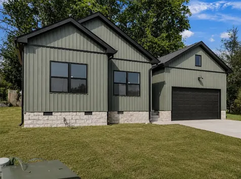 112 Bee Line Way Trenton KY 42286