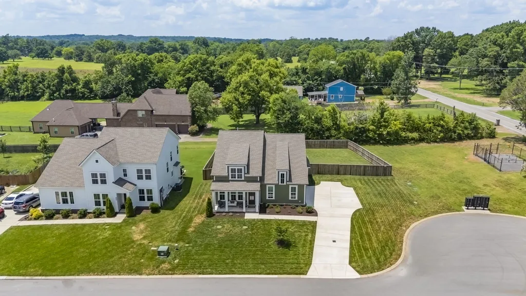 17 Honey Oak Court Mount Juliet TN 37122