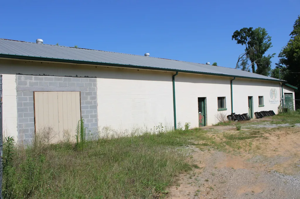 636 Myers Cove Road Mcminnville TN 37110