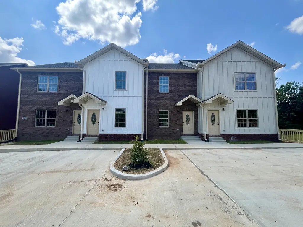 500 Peachers Mill Road Clarksville TN 37042
