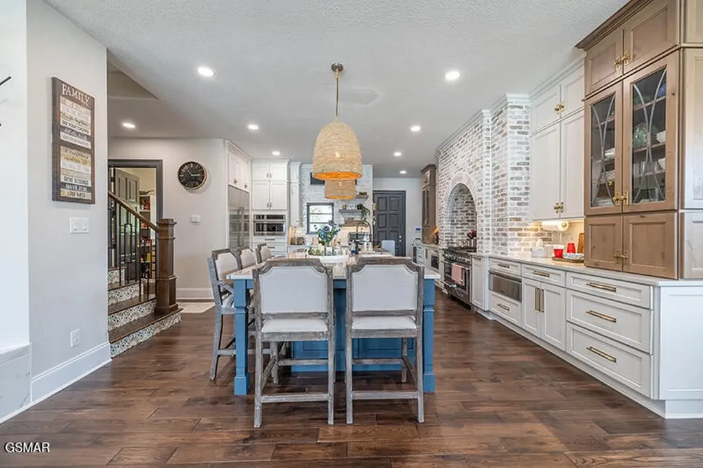 8719 Inlet Drive Knoxville TN 37922